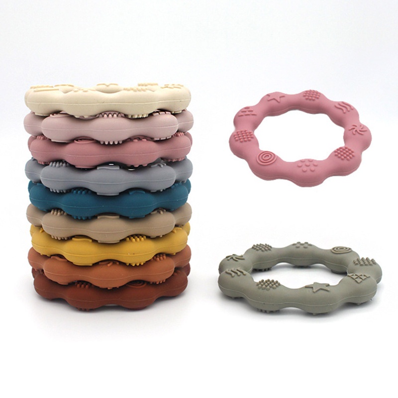 Vòng Tay Silicone Kết Cấu Chạm Khắc Đồ Ăn An Toàn Cho Bé Gặm Răng