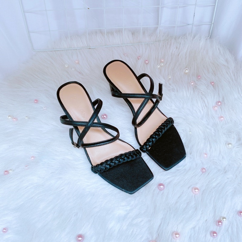 Sandal nữ cao gót thời trang Luhana