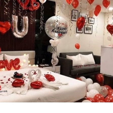 Tặng 100 Cánh Hoa Hồng Sét 4 Khăn Tắm Trắng Gấp Thiên Nga Trang Trí Phòng Cưới