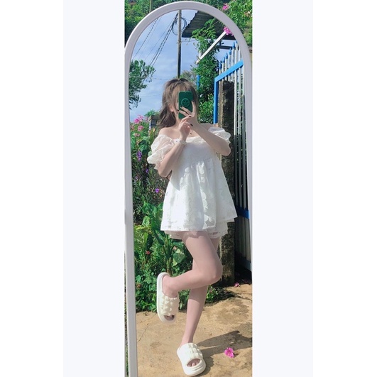 Set ren in hoa áo babydoll tay phồng kèm short VIBES