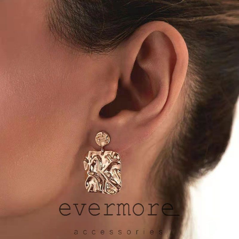 Bông tai cao cấp EVERMORE, khuyên tai vuông lượn sóng party, phong cách minimalist, thanh lịch - H017