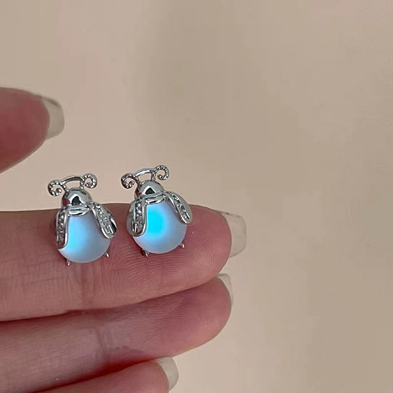 Bông Tai Hình Chú Bướm Dễ Thương Phong Cách Nhật Hàn Độc Đáo Thời Trang Cho Nữ