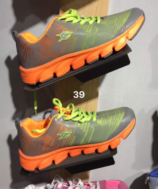 Giày thể thao nam nữ xả rẻ đồng giá 99k