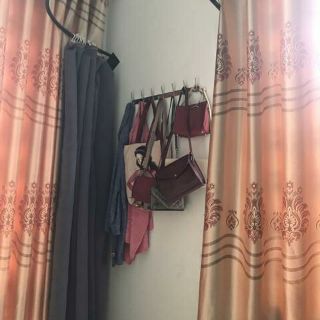 Móc nhựa treo ri đô