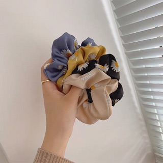 Buộc tóc Scrunchies hoa cúc