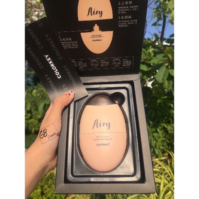 Kem nền kèm cọ Airy