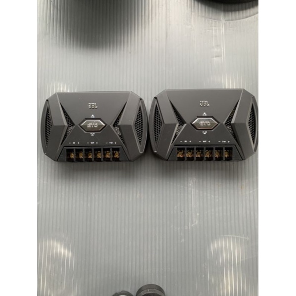 1Bộ=2loa cánh JBL GTO609C kèm 2 phân tần và 2 treble Cao cấp chính hãng.cho hệ thống âm thanh ô tô