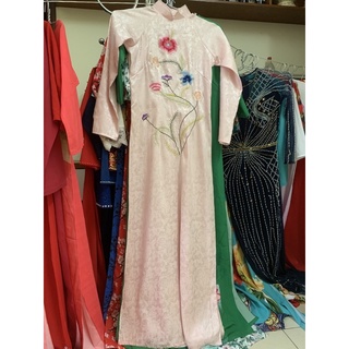 Áo dài gấm hồng
