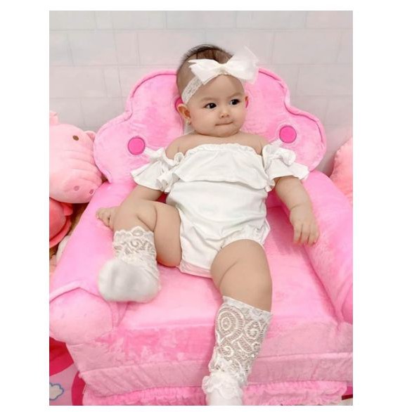 Tất ren xinh dài tới gối cho bé