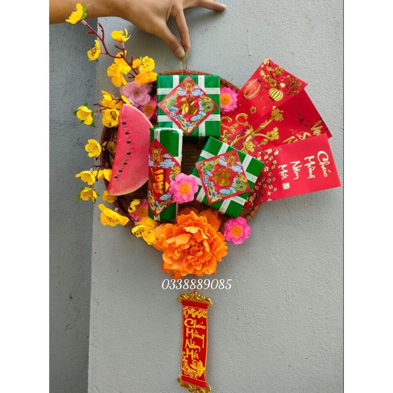 Mẹt tre bánh chưng( bánh trưng ),bánh tét dưa hấu, hoa mai vàng, hoa mẫu đơn cam, trang trí tết, sẵn hàng ạ