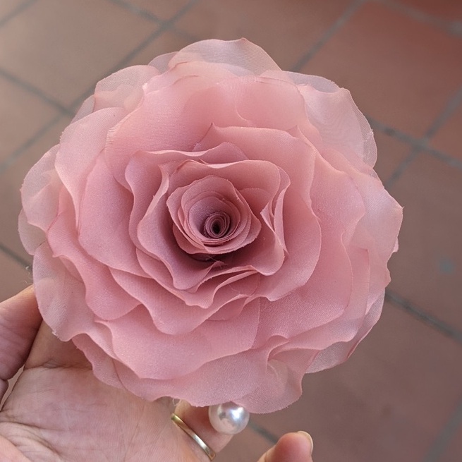 Hoa cài áo vải voan, trâm cài ngọc cao cấp