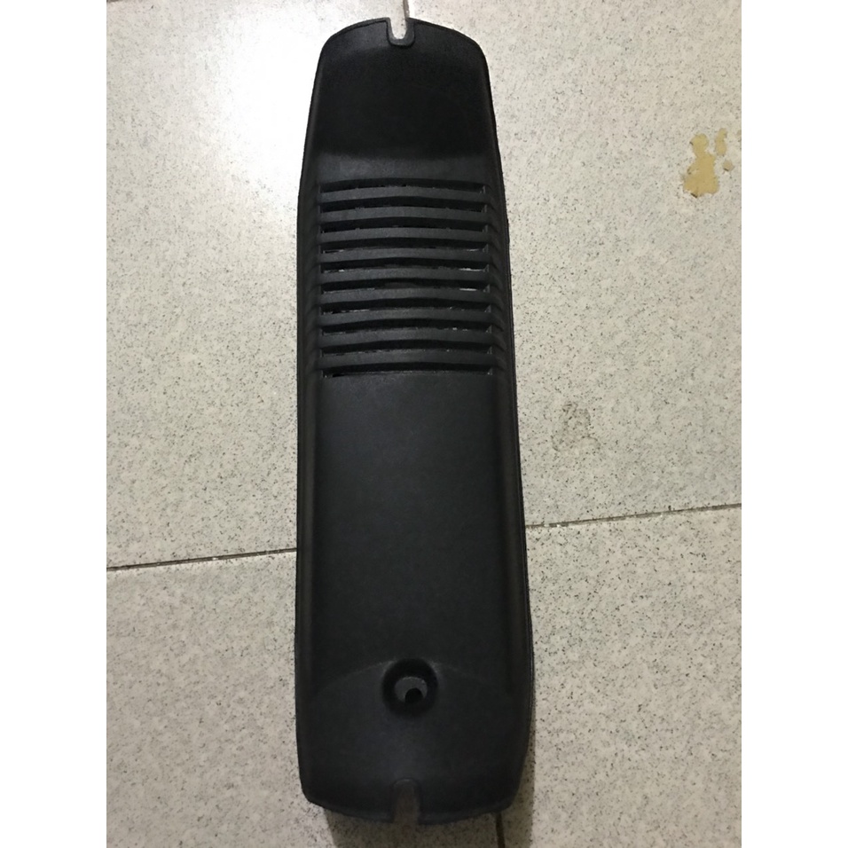 Yếm nhựa giữa xe CHALY 84 đèn vuông