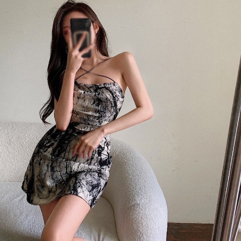 Đầm Hai Dây Ôm Dáng Màu Nhuộm Độc Đáo Thời Trang Quyến Rũ Cho Nữ