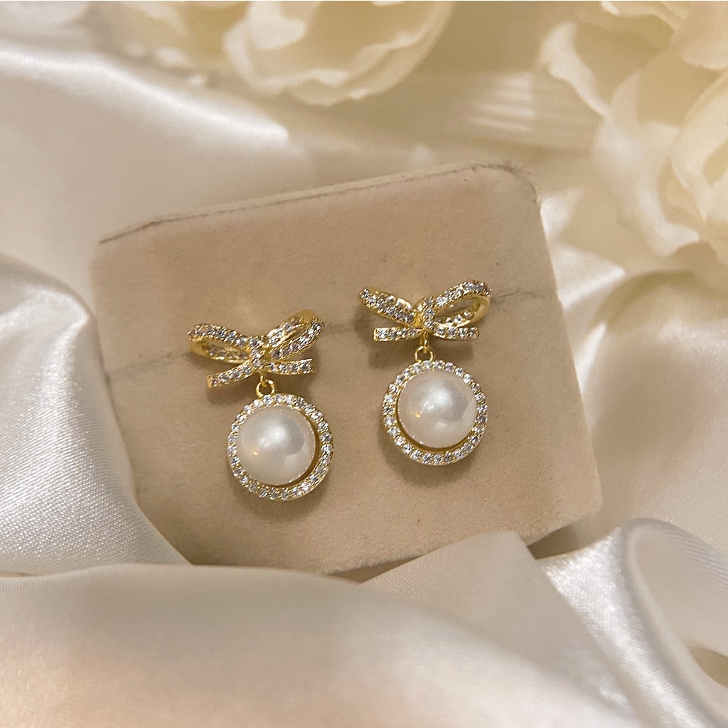 Đôi Khuyên Tai Hình Nơ Đính Ngọc Trai Thời Trang Cho Nữ