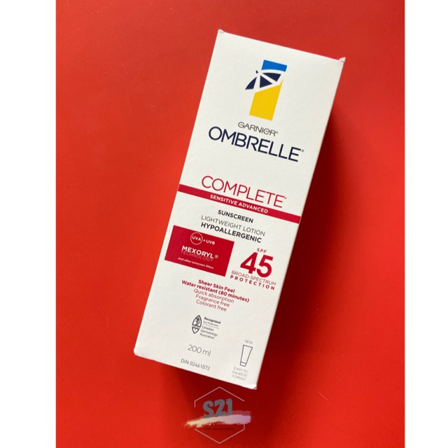 Kem Chống Nắng Garnier Ombrelle Complete Sunscreen SPF45 | SPF60 200ml