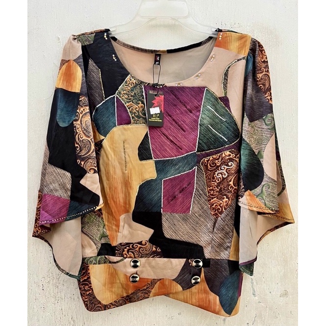 Áo Nữ Trung Niên Tay Loe Hoạ Tiết Bông Đính Đá Phối Nút Hàng Quảng Châu Cao Cấp Free size 48-65kg