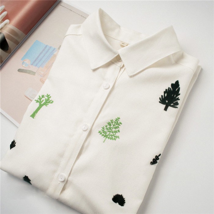 Áo sơmi trắng linen thêu hoạ tiết lẻ size