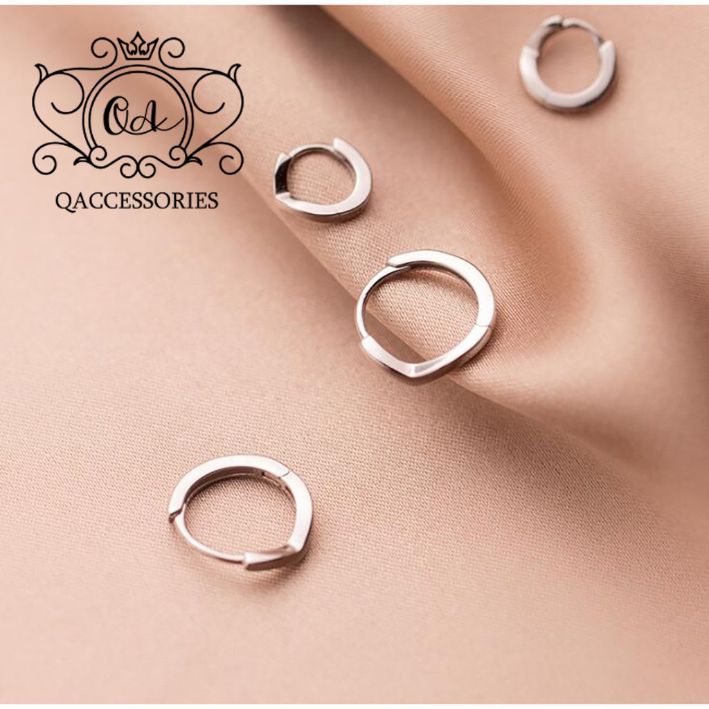 Khuyên tai bạc tròn chữ V bông tai nam nữ ôm vành chốt lẫy S925 V-SHAPED Silver Earrings QA SILVER EA210103