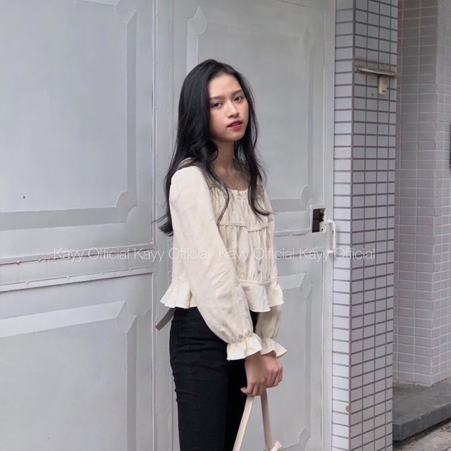 Áo đũi cổ vuông tay dài bèo