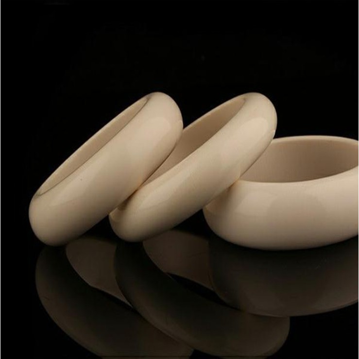 Vòng tay mỹ nghệ có nhiều vân