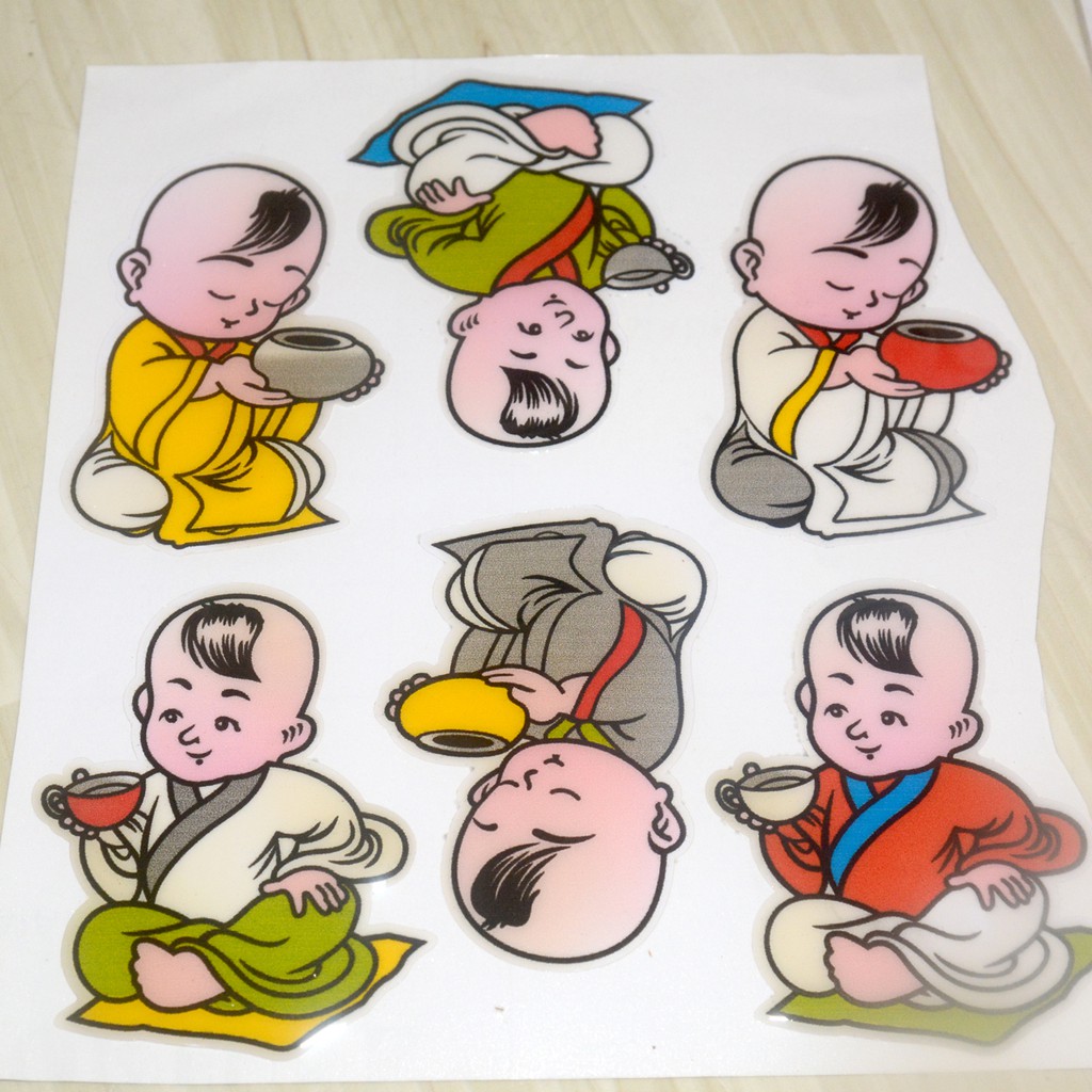 Decal Chú tiểu ôm bình dán tường-trang trí