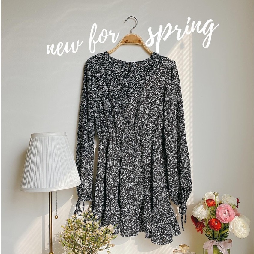 Váy xòe dài tay Naked by V -  Vivi Dress | BigBuy360 - bigbuy360.vn