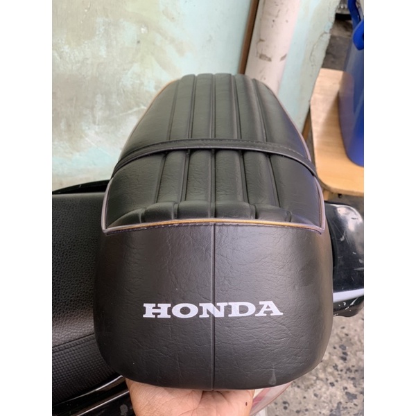 Yên Honda 68 CL50 Đúng Form 1968 Da Xịn