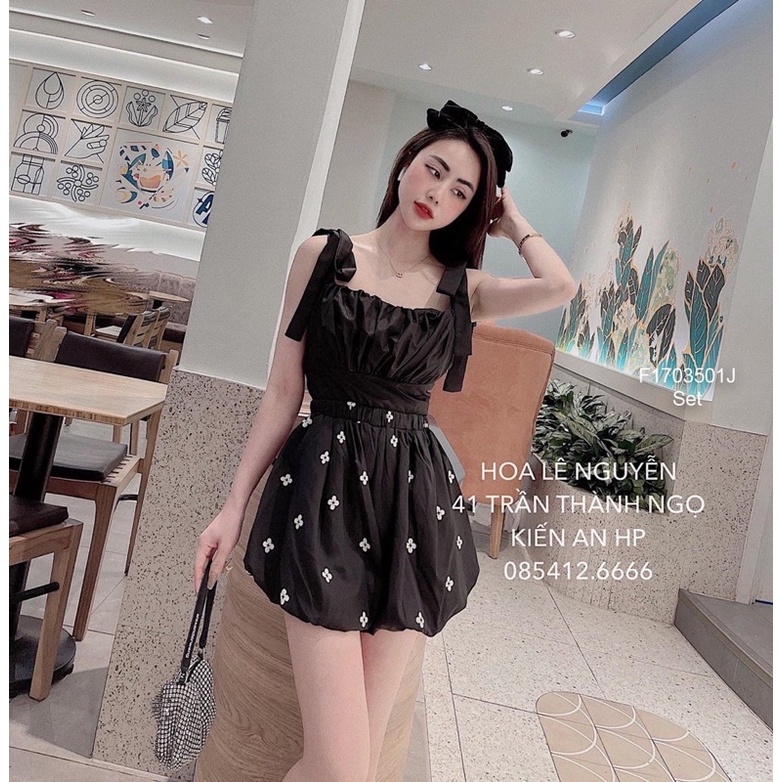 Đầm xòe sát nách ngực phối logo sang trọng VIENS STORE