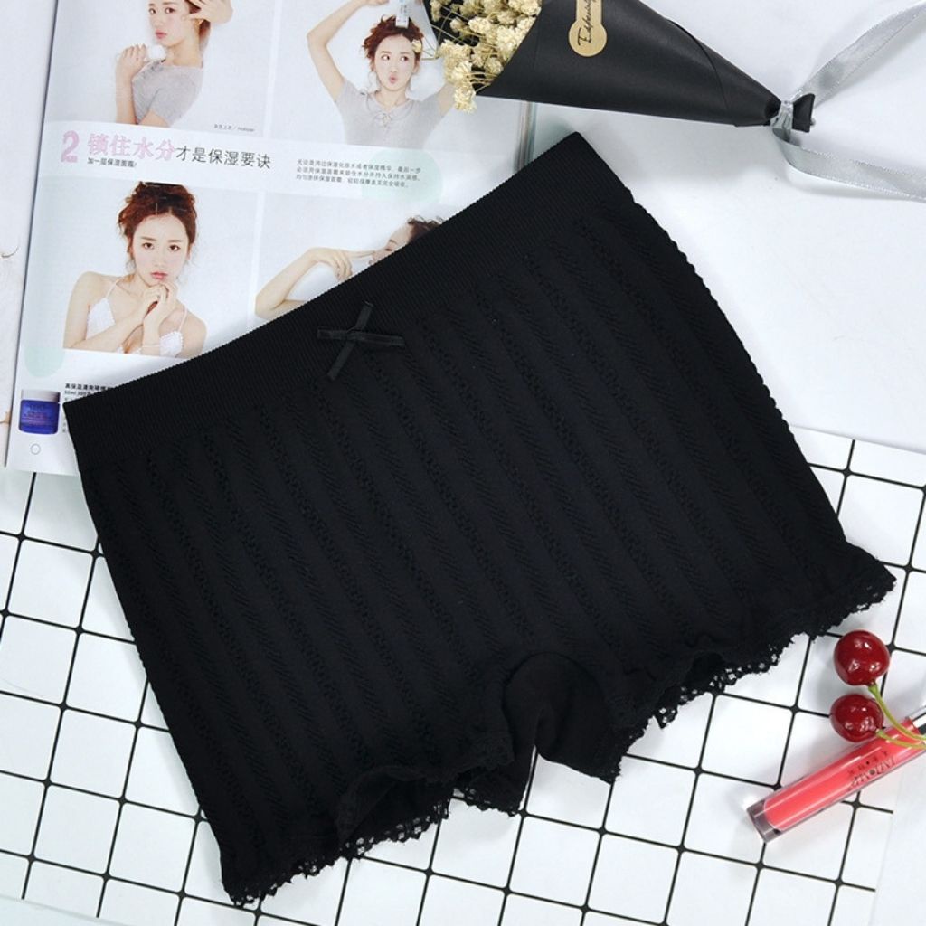 Quần mặc trong váy ngắn viền ren dễ thương JOCOSI V450