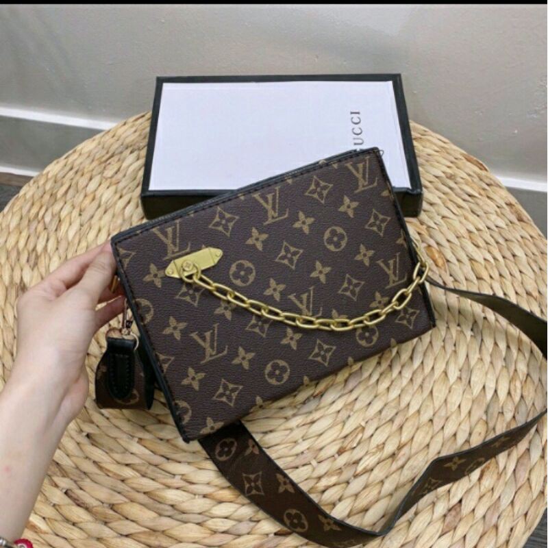 💙 [HOT] Túi lv hộp xích có dây đeo chéo bản to - Túi đeo chéo dáng clutch phối xích vàng