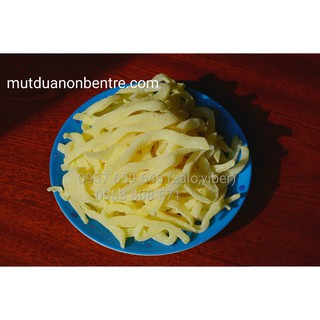 Mứt dừa non Bến Tre vị Sầu Riêng
