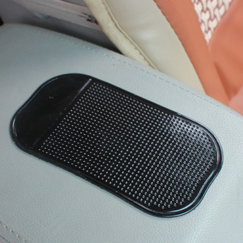 Miếng lót giữ điện thoại trên xe hơi chống trượt kích thước 8 x 14cm