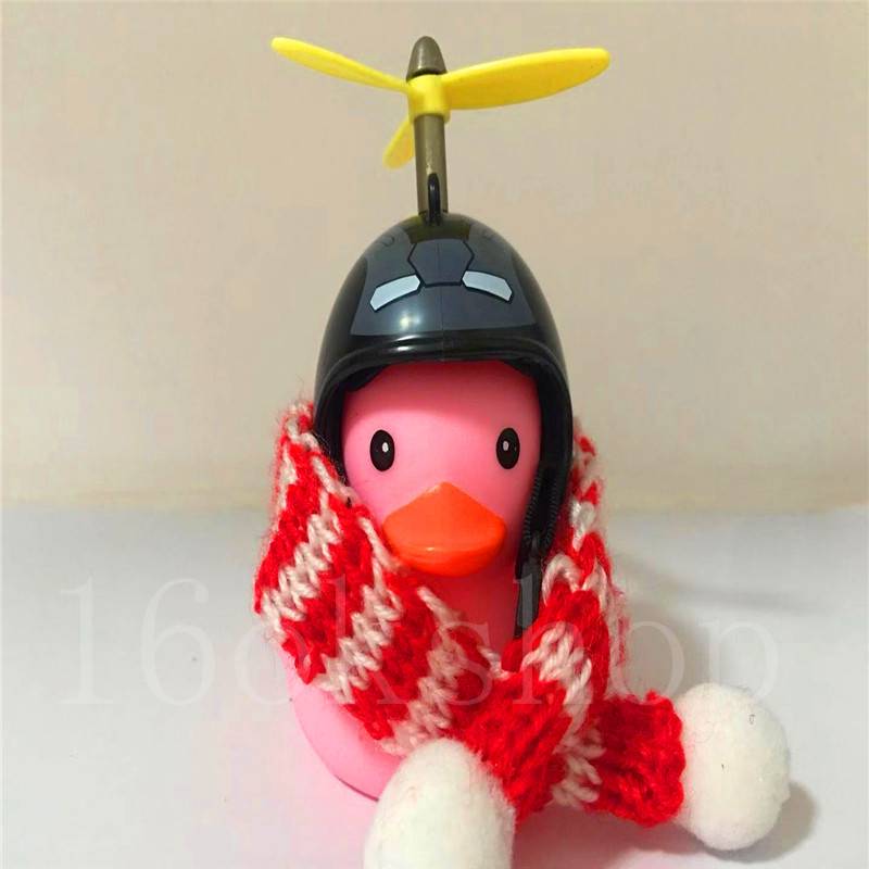 Chú vịt cao su gắn trang trí mũ bảo hiểm đáng yêu