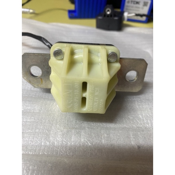 Actuator PSS-4 0080-P1-10.0017 Battery Pyrofuse Pyroswitch tháo xe vinfat