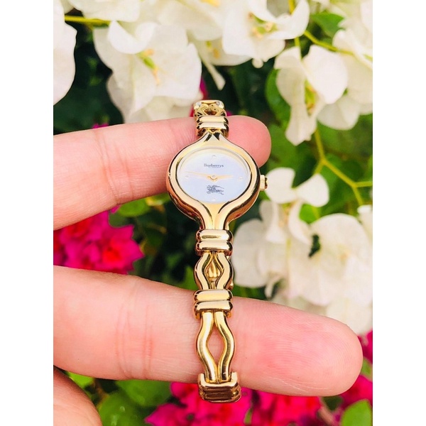•Đồng hồ 2hand- Lắc đồng hồ nữ hiệu Burberrys - London - Swiss made - Vintage Watch•