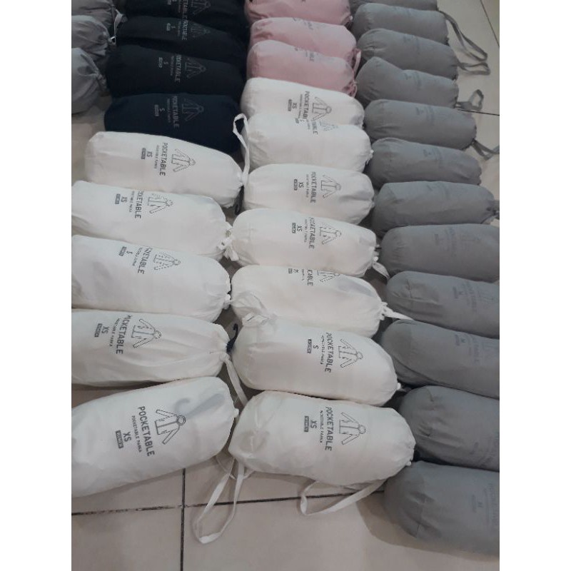 Áo gió chống nắng Uniqlo săn sale web Mỹ 💯