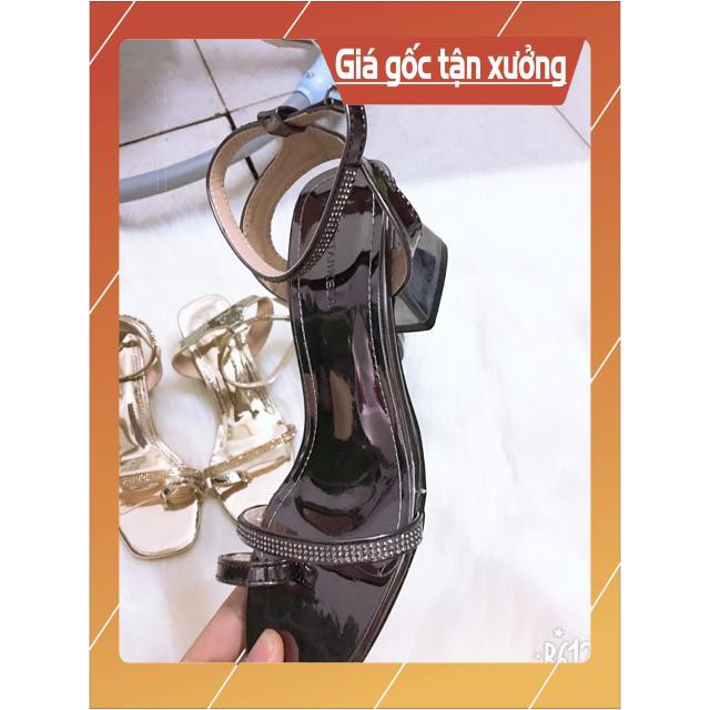 Sandal Xỏ Ngón Quai Gắn Đá Gót 5cm