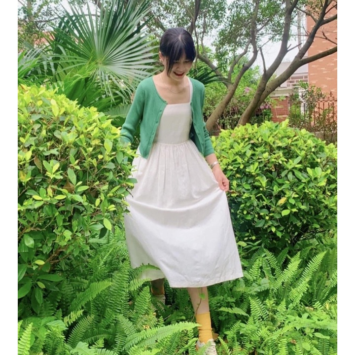 Váy 2 dây bản to cổ vuông có lưng chun sau