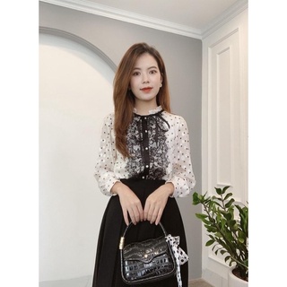 Áo chấm bi viền ren