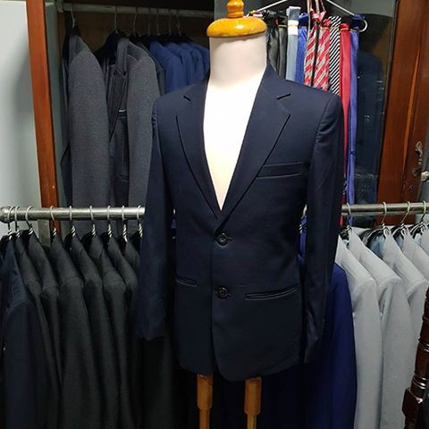 Áo vest nam kiểu 2 nút màu xanh đen đậm chất liệu vải mềm mịn