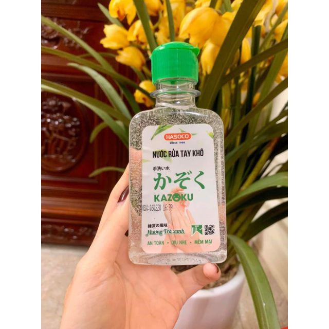 Nước rửa tay khô cầm tay KAZOKU 190ml | BigBuy360 - bigbuy360.vn