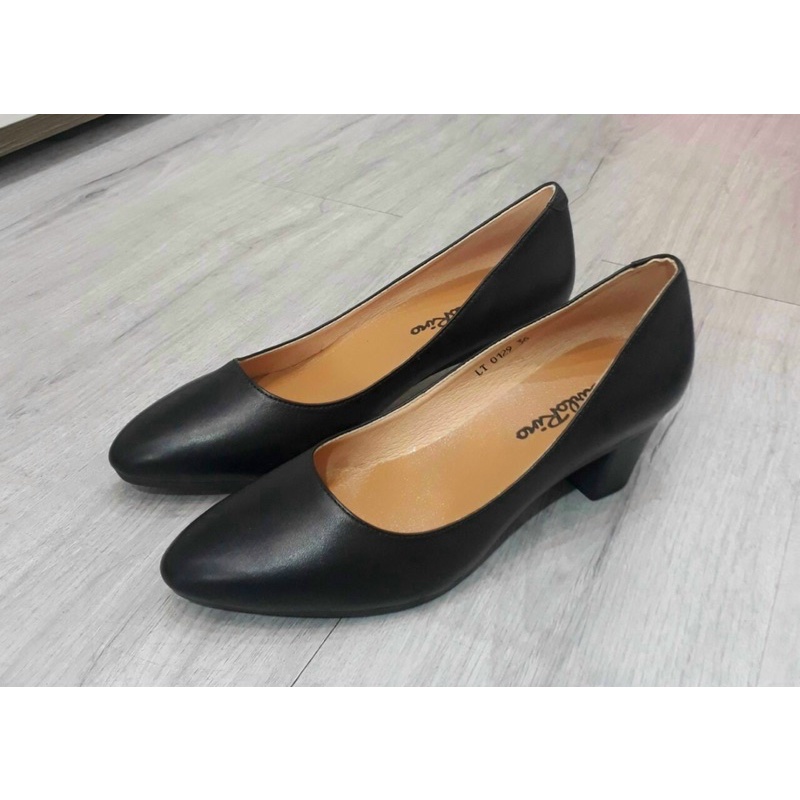 Giày công sở CALARINO, chất da thật nguyên tấm, đế đúc, màu đen