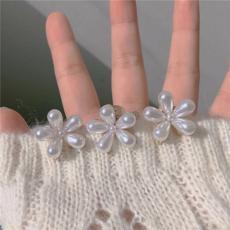 Cute Korean Style Pearl Mini Hair Clips For Women