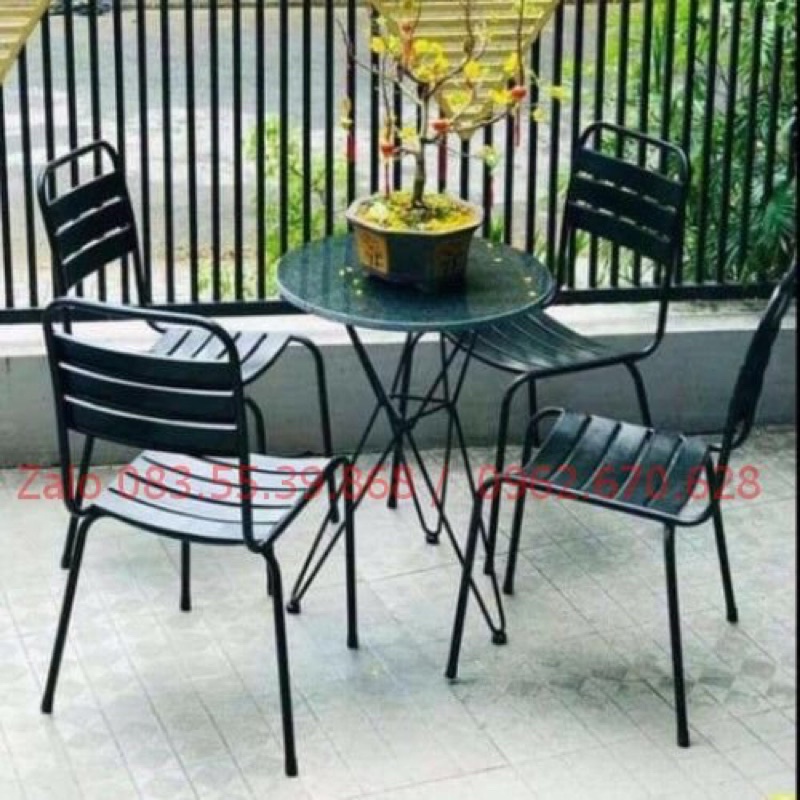 Bàn ghế sắt sân vườn giá rẻ