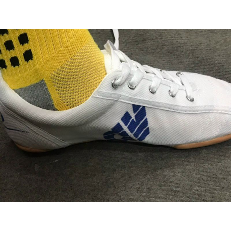 Giày đá bóng thể thao giày bata đế đinh