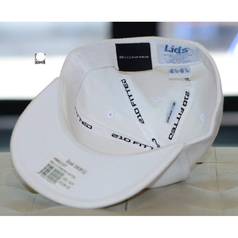 Nón mũ snapback bít đuôi màu trắng,nón snapback size nhỏ chính hãng