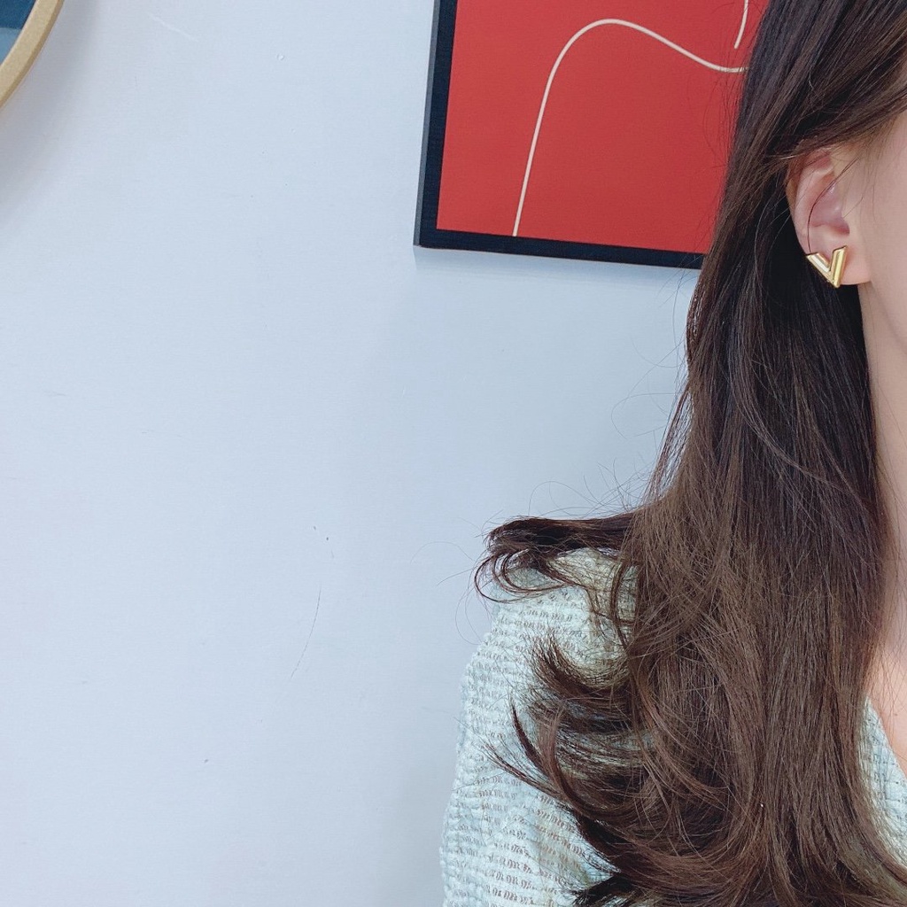 LOUIS VUITTON Bông Tai LV Bằng Thép Titan Thời Trang Cho Nữ