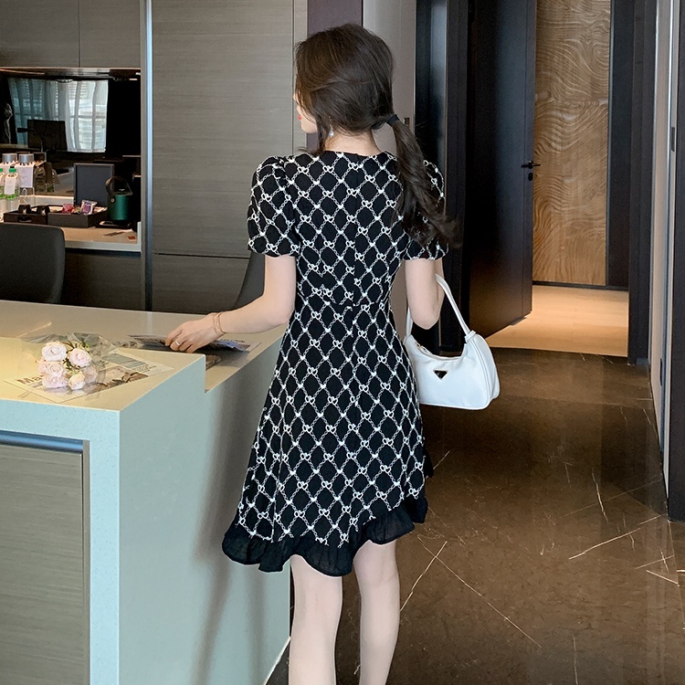 Đầm Cổ Vuông Dáng Ôm In Họa Tiết Xinh Xắn Thời Trang Mùa Hè Cho Nữ
