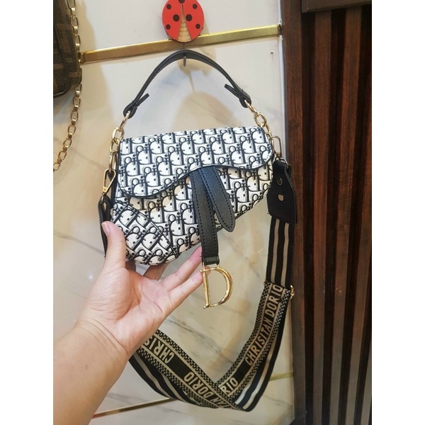 Túi Đeo Chéo, Đeo Vai Nữ Dáng Yên Ngựa Thời Trang Phong Cách Hàn Quốc