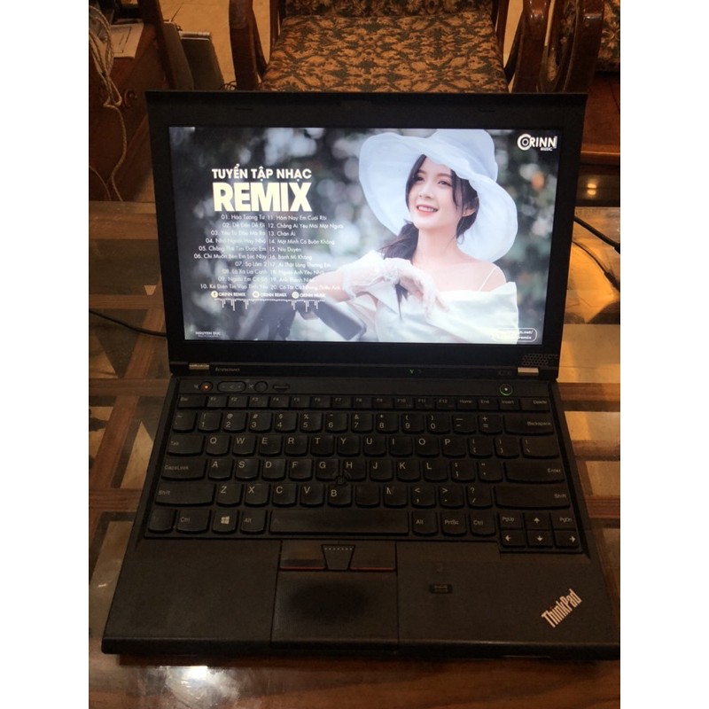 Thanh lý máy tính xách tay Lenovo X230